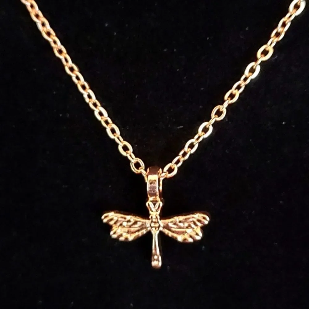 GOLD PLATED FREE SPIRIT DRAGONFLY PENDANT NECKLACE WITH INSPIRATIONAL CARD